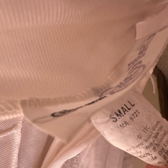 Vintage Bridal Robe - Picture 5 of 5